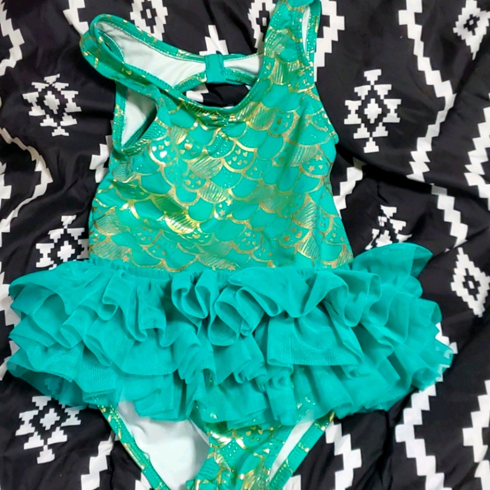 Toddler bathing suit size 4t